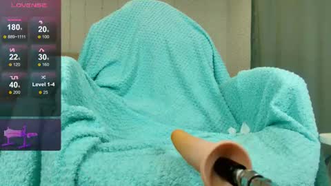 Olivia Hi guys Follow me  online show from 1, 7, 2026