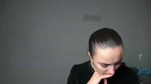 Olivia online show from 13, 10, 2025