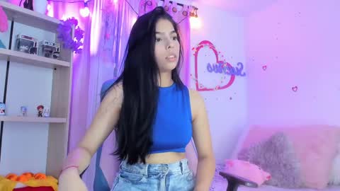 olivia_pretty_ online show from 5, 2, 2025