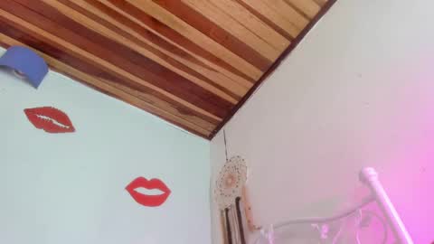 olivia_pretty_ online show from 12, 2, 2025