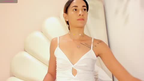 Snapshot of olivia_stevens_ chatting on 17, 2, 2025 Olivia online show from 17, 2, 2025