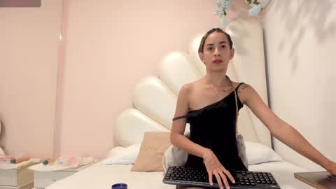 Snapshot of olivia_stevens_ chatting on 26, 2, 2025 Olivia online show from 26, 2, 2025