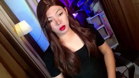 Miss OLIVIA online show from 14, 11, 2025