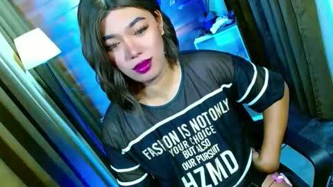 Miss OLIVIA online show from 17, 5, 2026