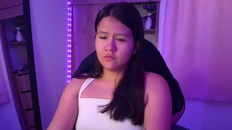 Snapshot of olivia_watson_ chatting on 18, 4, 2026 Olivia online show from 18, 4, 2026