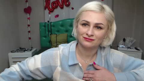 OliviaHorst online show from 12, 3, 2025