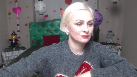 OliviaHorst online show from 9, 11, 2025