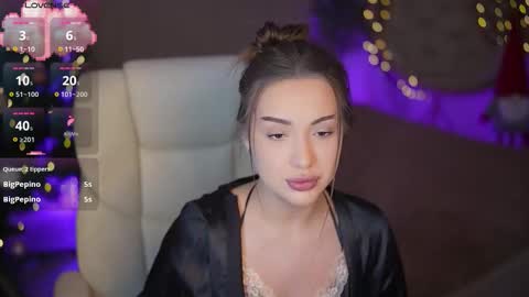 Snapshot of oliviamoore_ chatting on 1, 2, 2026 Olivia online show from 1, 2, 2026