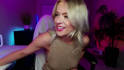 Olivia Owens online show from 15, 1, 2025