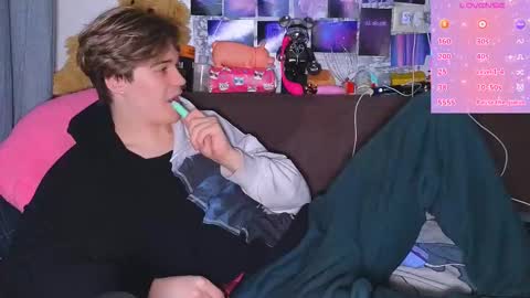 Tony online show from 27, 2, 2025