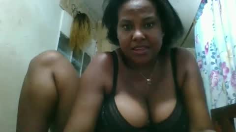 olyvienne90 online show from 27, 11, 2025