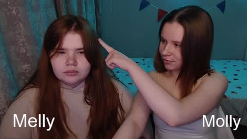 Snapshot of omellyoo chatting on 1, 1, 2025 MellY online show from 1, 1, 2025