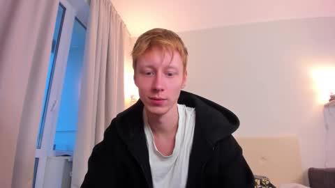 Snapshot of omg_pie chatting on 11, 10, 2025 Mars online show from 11, 10, 2025