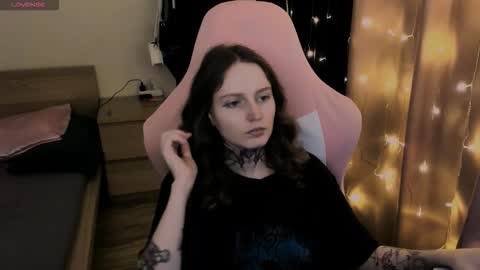 on_yxxx online show from 30, 10, 2025