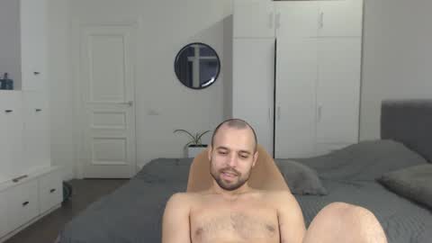 Snapshot of onebestlover chatting on 4, 2, 2025 onebestlover online show from 4, 2, 2025