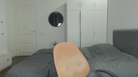 Snapshot of onebestlover chatting on 21, 2, 2025 onebestlover online show from 21, 2, 2025