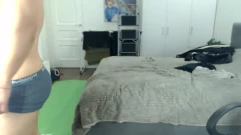 Snapshot of onebestlover chatting on 19, 4, 2026 onebestlover online show from 19, 4, 2026