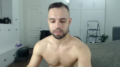 Snapshot of onebestlover chatting on 24, 4, 2026 onebestlover online show from 24, 4, 2026