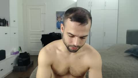 Snapshot of onebestlover chatting on 7, 5, 2026 onebestlover online show from 7, 5, 2026