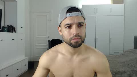 Snapshot of onebestlover chatting on 11, 5, 2026 onebestlover online show from 11, 5, 2026