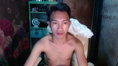 Wyn Will serve you and be your slave online show from 1, 1, 2025