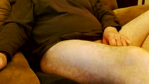 Snapshot of onehanglow chatting on 18, 2, 2026 Butch online show from 18, 2, 2026