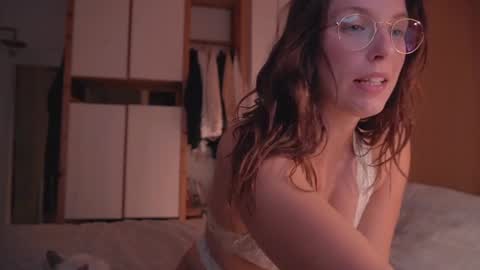 Snapshot of onelittlemermaid chatting on 30, 12, 2024 Ariel online show from 30, 12, 2024