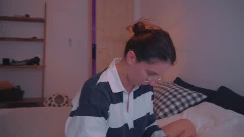 Snapshot of onelittlemermaid chatting on 27, 2, 2025 Ariel online show from 27, 2, 2025