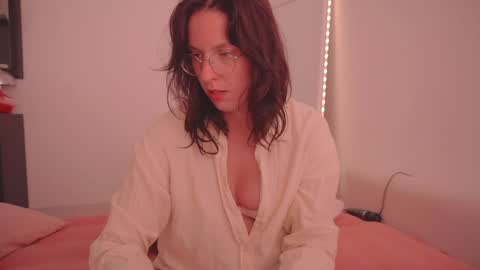 Snapshot of onelittlemermaid chatting on 19, 5, 2026 Ariel online show from 19, 5, 2026