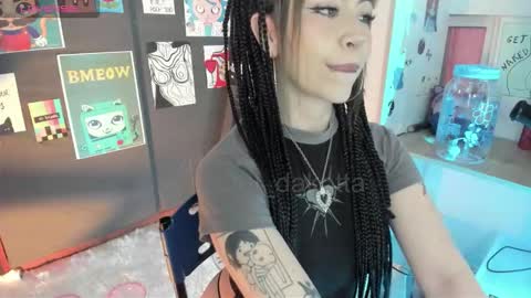 oni_dakotta online show from 17, 12, 2025