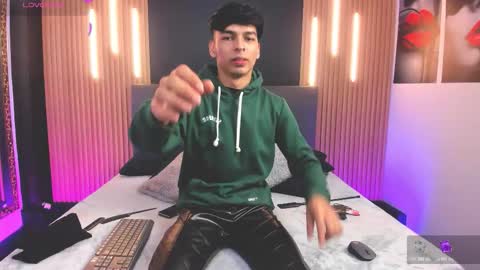 Josh -  Schedule 1400 - 2200 online show from 17, 12, 2025