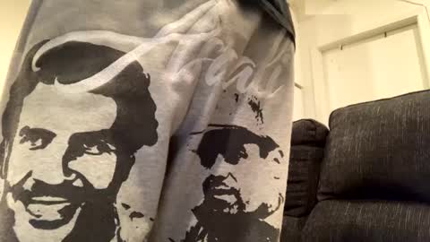 Snapshot of onthecumup69 chatting on 9, 3, 2025 onthecumup69 online show from 9, 3, 2025