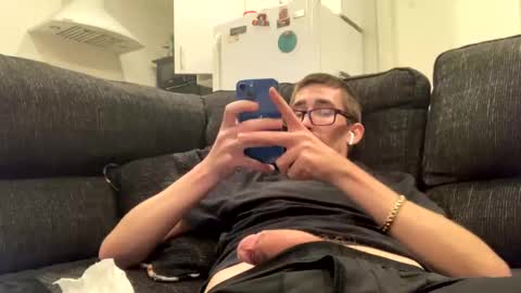 Snapshot of onthecumup69 chatting on 9, 3, 2025 onthecumup69 online show from 9, 3, 2025