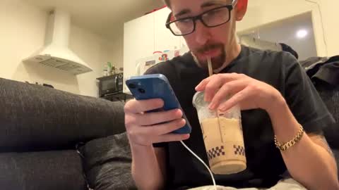 Snapshot of onthecumup69 chatting on 9, 3, 2025 onthecumup69 online show from 9, 3, 2025