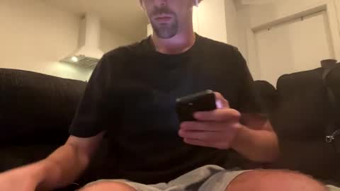 Snapshot of onthecumup69 chatting on 24, 9, 2025 onthecumup69 online show from 24, 9, 2025