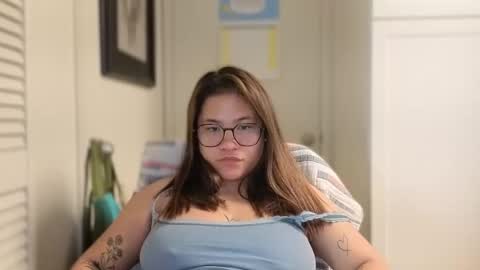 Miss Girly online show from 15, 1, 2026