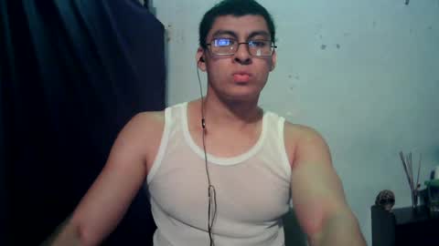 Snapshot of oomaurooo chatting on 17, 6, 2026 oomaurooo online show from 17, 6, 2026