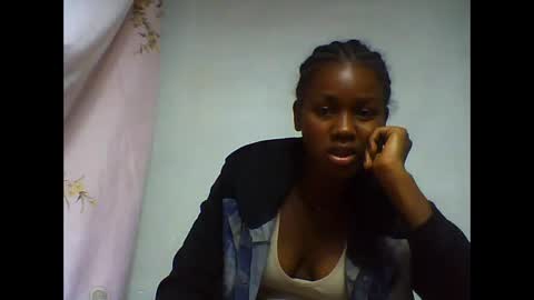 Snapshot of oooorazanasoa chatting on 24, 5, 2026 oooorazanasoa online show from 24, 5, 2026