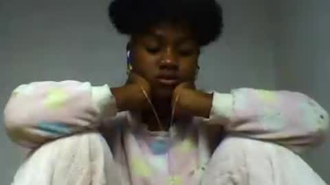 Snapshot of oooorazanasoa chatting on 20, 6, 2026 oooorazanasoa online show from 20, 6, 2026