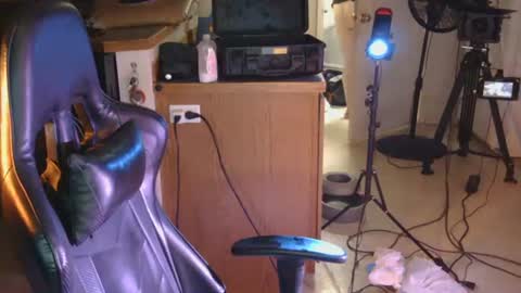 Snapshot of oregoncameraman chatting on 14, 6, 2026 oregoncameraman online show from 14, 6, 2026