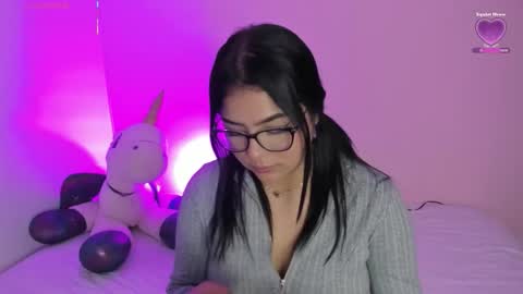 Snapshot of oriana_guzman chatting on 23, 10, 2025 Miss Guzman online show from 23, 10, 2025