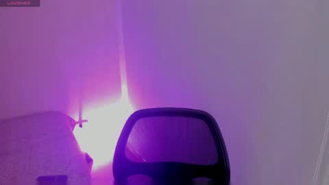 Miss Guzman  online show from 11, 4, 2026