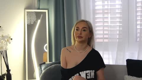 Snapshot of orianawade chatting on 13, 5, 2026 orianawade online show from 13, 5, 2026