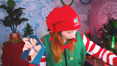 Snapshot of orianna_blade chatting on 25, 12, 2024 Orianna -  Hi Im into geek culture cosplay crafting LARP games. Shall we play DnD online show from 25, 12, 2024