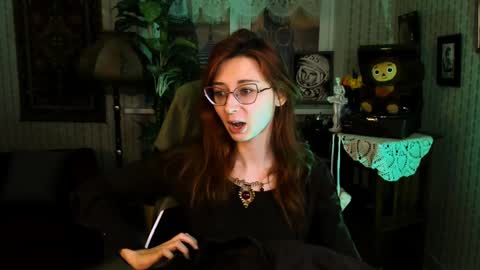 Snapshot of orianna_blade chatting on 5, 1, 2025 Orianna -  Hi Im into geek culture cosplay crafting LARP games. Shall we play DnD online show from 5, 1, 2025
