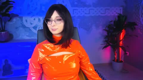 Snapshot of orianna_blade chatting on 2, 2, 2025 Orianna -  Hi Im into geek culture cosplay crafting LARP games. Shall we play DnD online show from 2, 2, 2025