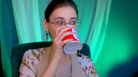 Snapshot of orianna_blade chatting on 10, 10, 2025 Orianna -  Hi Im into geek culture cosplay crafting LARP games. Shall we play DnD online show from 10, 10, 2025
