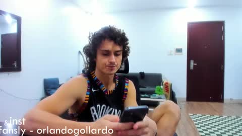 Snapshot of orlando__bloom chatting on 10, 1, 2025 Fansly and Instagram - online show from 10, 1, 2025