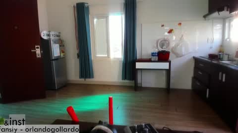 Snapshot of orlando__bloom chatting on 2, 2, 2025 Fansly and Instagram - online show from 2, 2, 2025