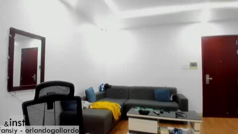 Snapshot of orlando__bloom chatting on 4, 3, 2025 Fansly and Instagram - online show from 4, 3, 2025